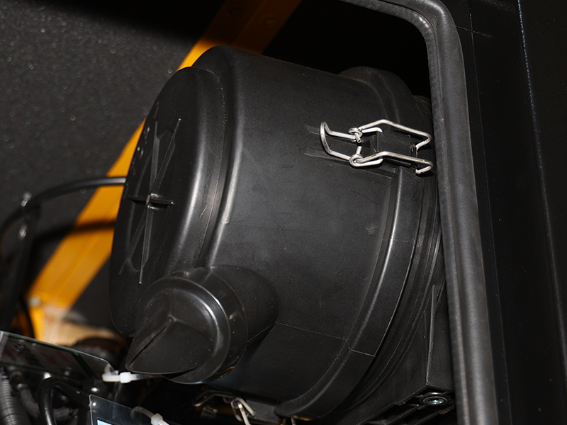 Dual-stage air filter